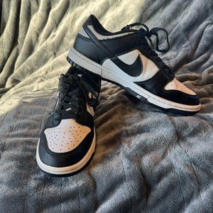 Nike Dunk Low Panda Black White Sneakers Men’s Size 7.5 / Women's Size 9